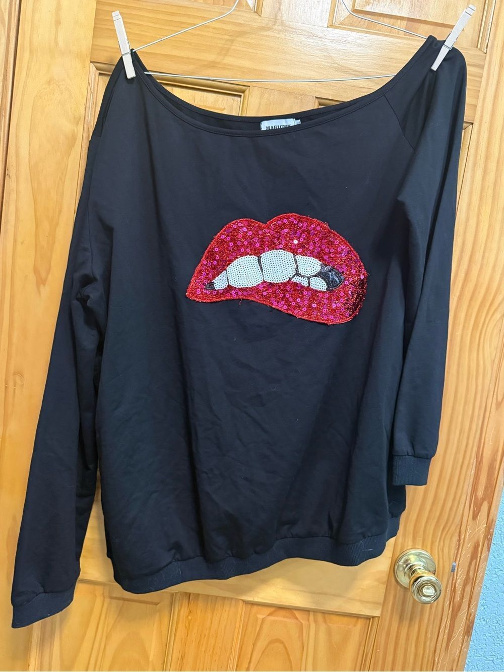 Sequin Lip Graphic Black Blouse size 3x
